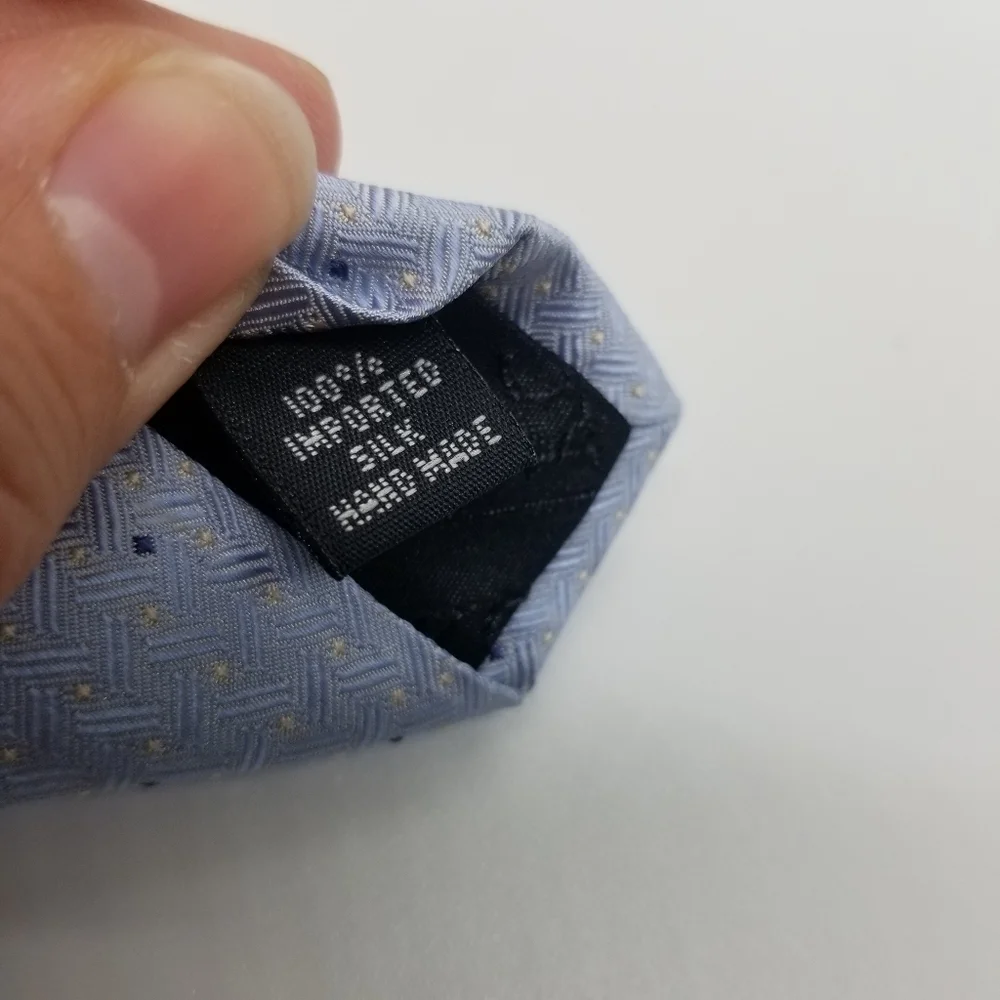 Kenneth Cole light blue silk tie with blue and tan dots